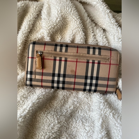 Burberry inspired long wallet - Picture 5 of 7